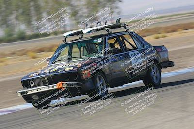 media/Oct-01-2022-24 Hours of Lemons (Sat) [[0fb1f7cfb1]]/10am (Front Straight)/